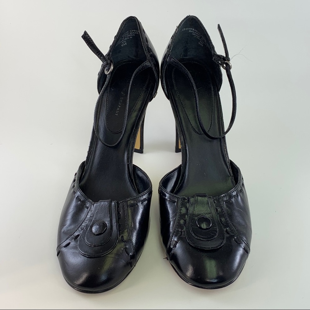 Nine West Collection Vintage Style Leather Heel